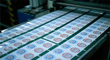 ຜູ້ຄວບຄຸມເລເຊີນີ້ປົດລ the ອກຄວາມເປັນໄປໄດ້ໃຫມ່ສໍາລັບການຕັດເລເຊີ.